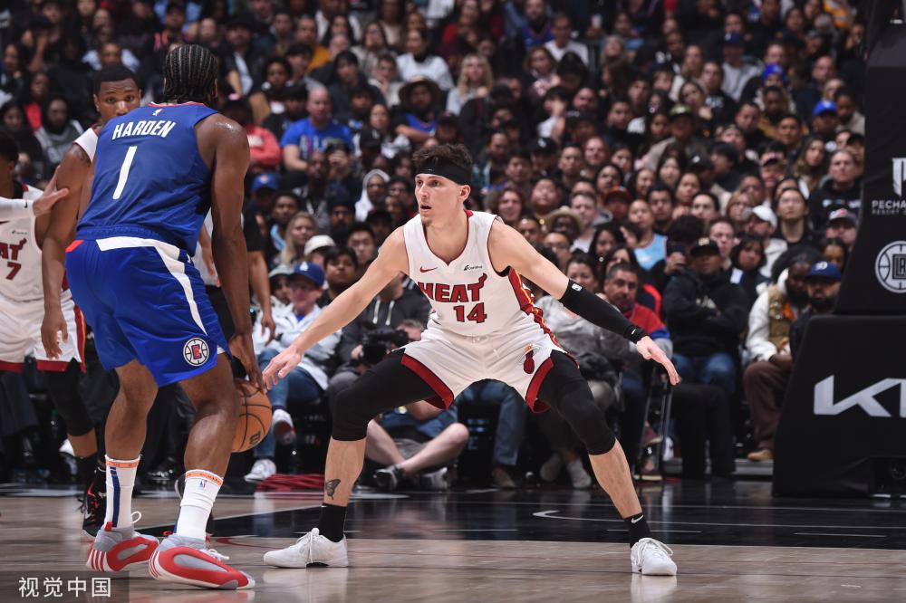 谢震业等人 谢震业等人