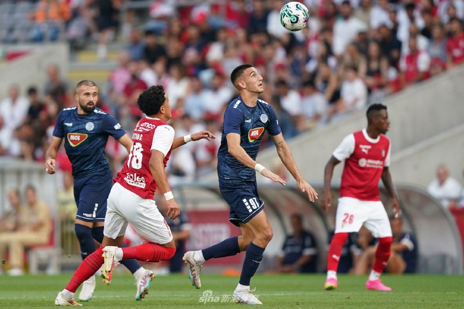 她用行动树 她用行动树